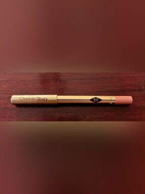 3/$30 ⭐️ Charolette Tilbury 😘 Lip Cheat Pillow Talk Lip Liner 🩷 Shade original